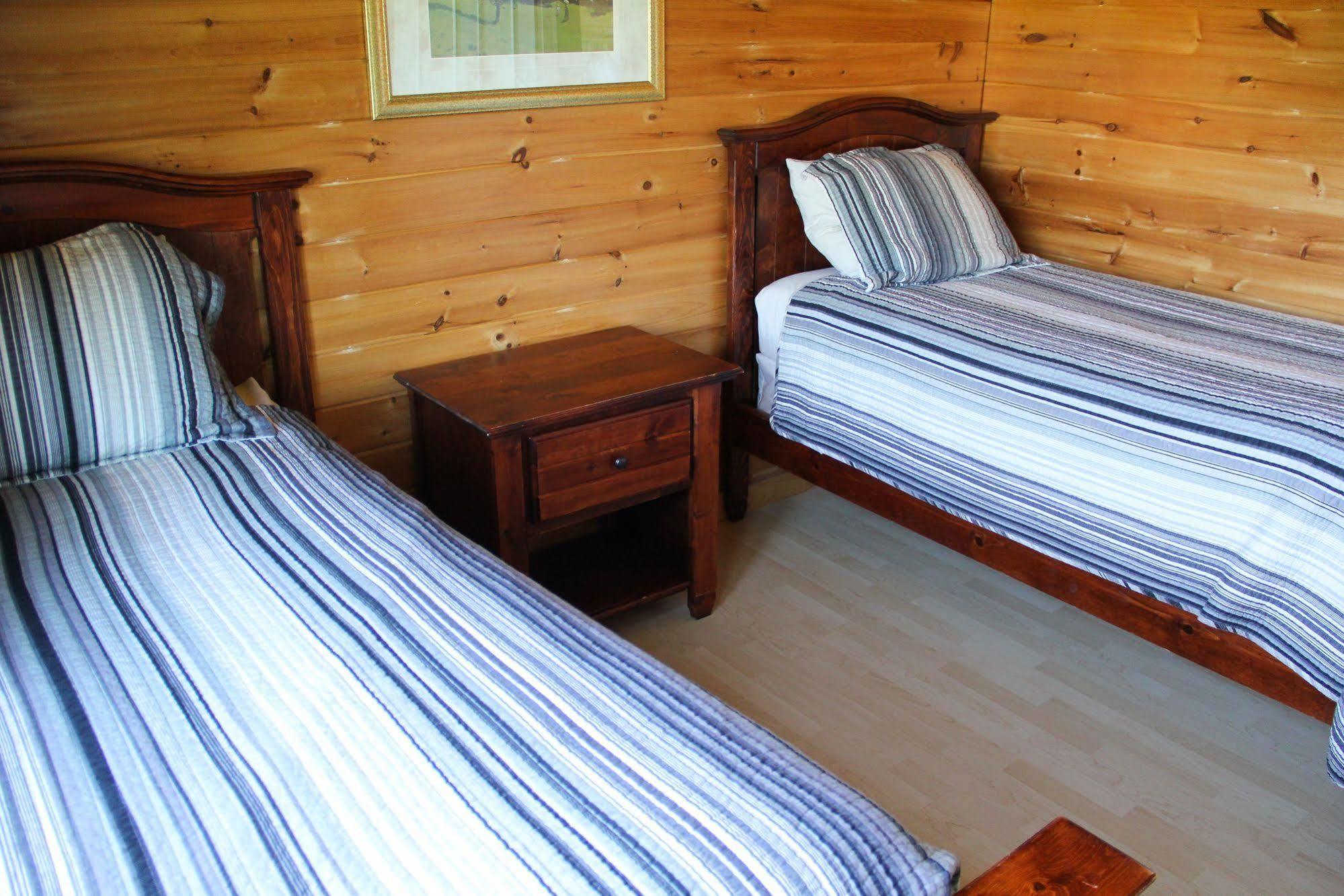 Swept Away Cottages คาเวนดิช ภายนอก รูปภาพ