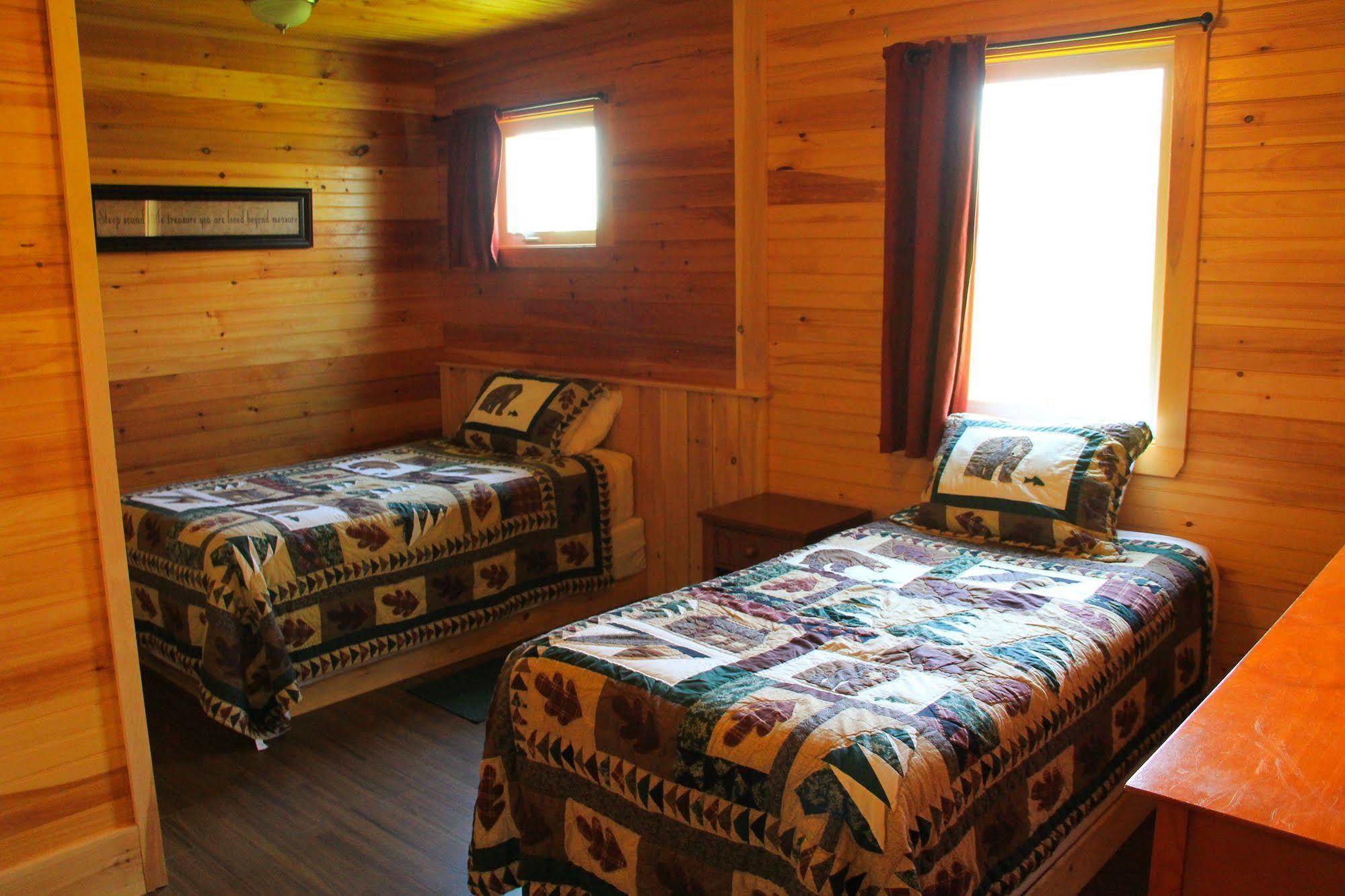 Swept Away Cottages คาเวนดิช ภายนอก รูปภาพ